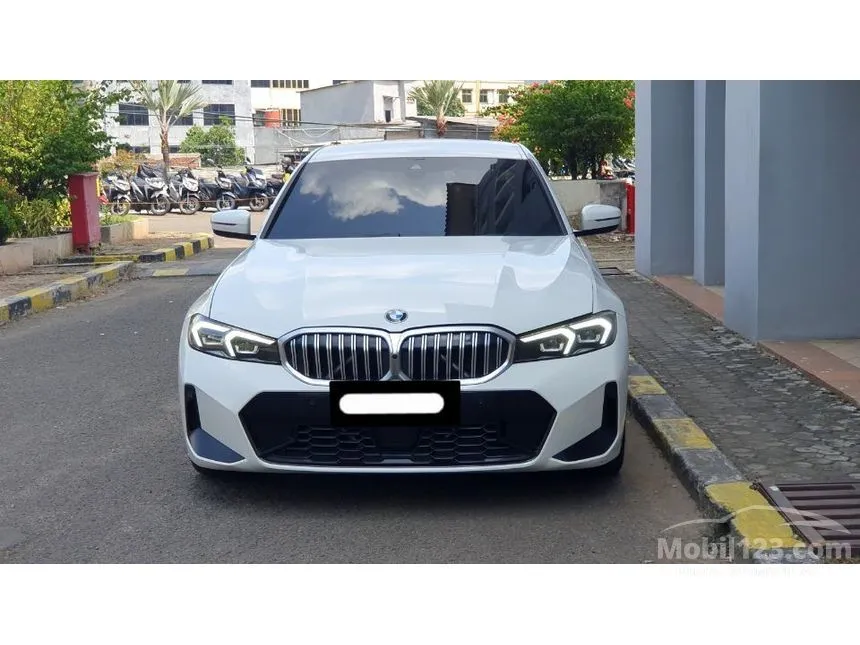 2024 BMW 320i M Sport Sedan