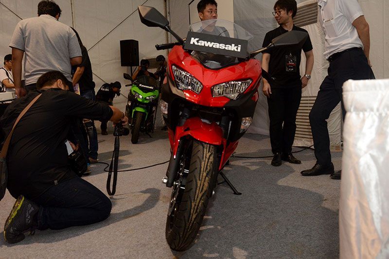 New Kawasaki Ninja 250 dari Balik Lensa Kamera 8