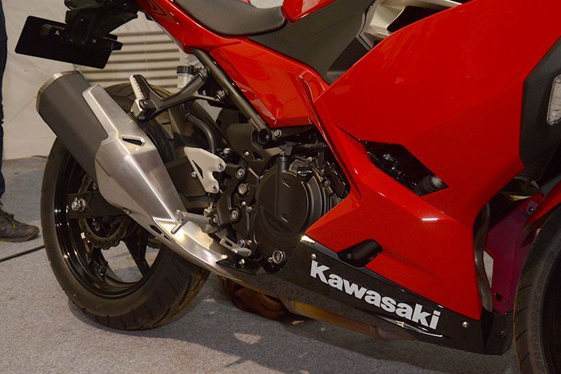 New Kawasaki Ninja 250 dari Balik Lensa Kamera 19