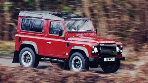 Land Rover Defender Edisi 70 Tahun Punya Tenaga Badak