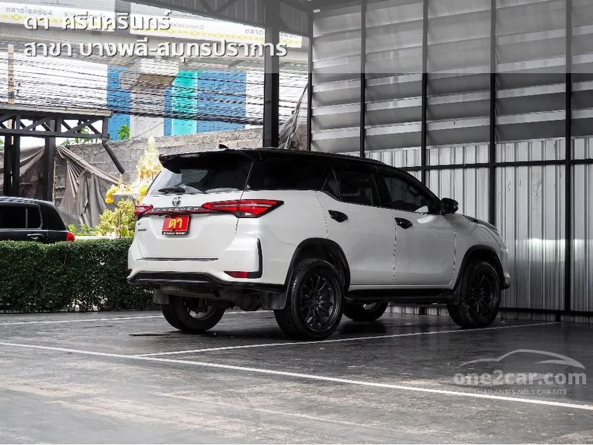 2021 Toyota Fortuner Legender SUV