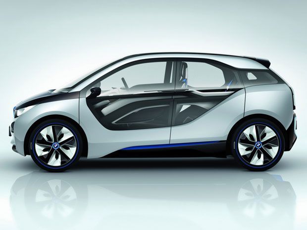 Boss BMW Ungkap Mobil Hybrid Baru