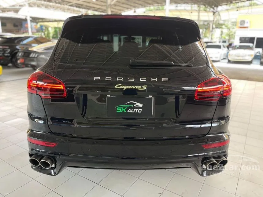 2016 Porsche CAYENNE S E-Hybrid SUV