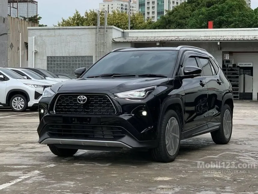 Jual Mobil Toyota Yaris Cross 2024 S GR Parts Aero Package HEV 1.5 di DKI Jakarta Automatic Wagon Hitam Rp 350.000.000