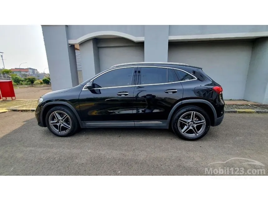 2023 Mercedes-Benz GLA200 AMG Line SUV