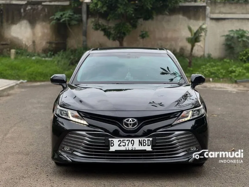 2019 Toyota Camry V Sedan