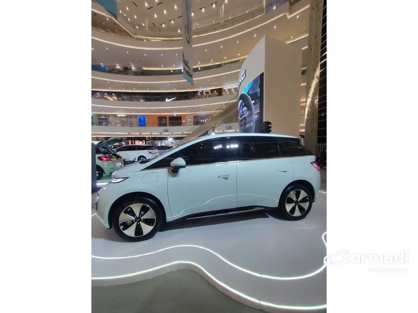 2024 Wuling Cloud EV EV Hatchback