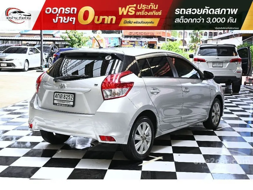 2015 Toyota YARIS E Hatchback