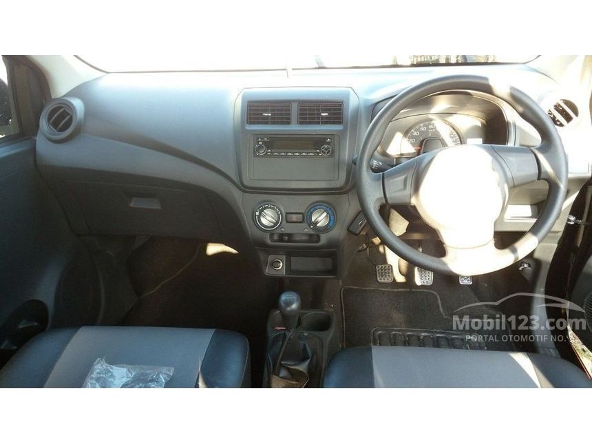 2016 Daihatsu Ayla D Hatchback