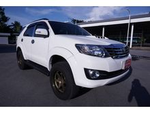 2015 Toyota Fortuner 2.5 (ปี 12-15) V SUV AT