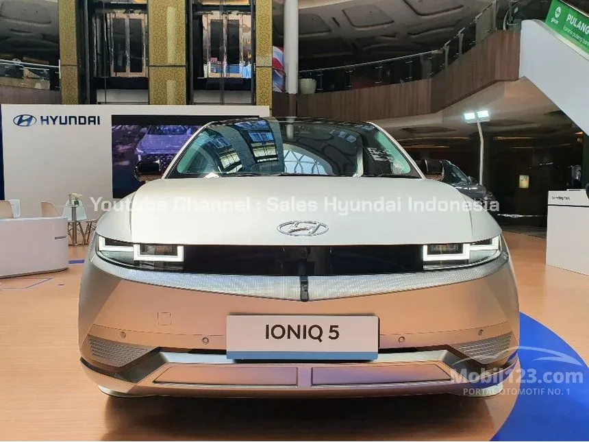 Jual Mobil Hyundai IONIQ 5 2023 Standard Range Signature di Banten Automatic Wagon Silver Rp 638.000.000