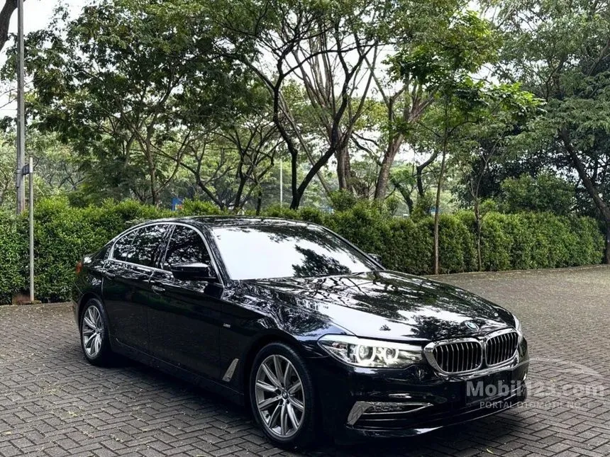 Jual Mobil BMW 520i 2018 Luxury 2.0 di DKI Jakarta Automatic Sedan Hitam Rp 567.000.000