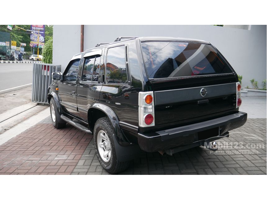 Jual Mobil Nissan Terrano 2004 Spirit S1 2.4 di Yogyakarta 