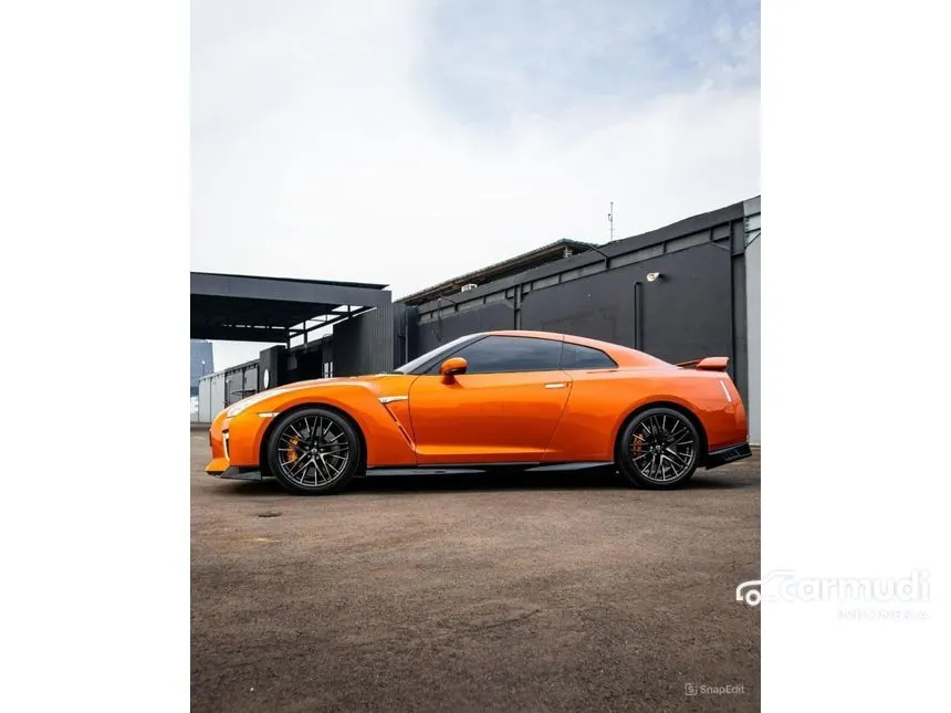 2022 Nissan GT-R Premium Coupe