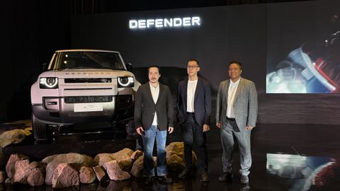 Facelift 4 Tahunan Tiba, Land Rover Defender 2026 Kini Lebih Modern Tanpa Kehilangan DNA Off-Road