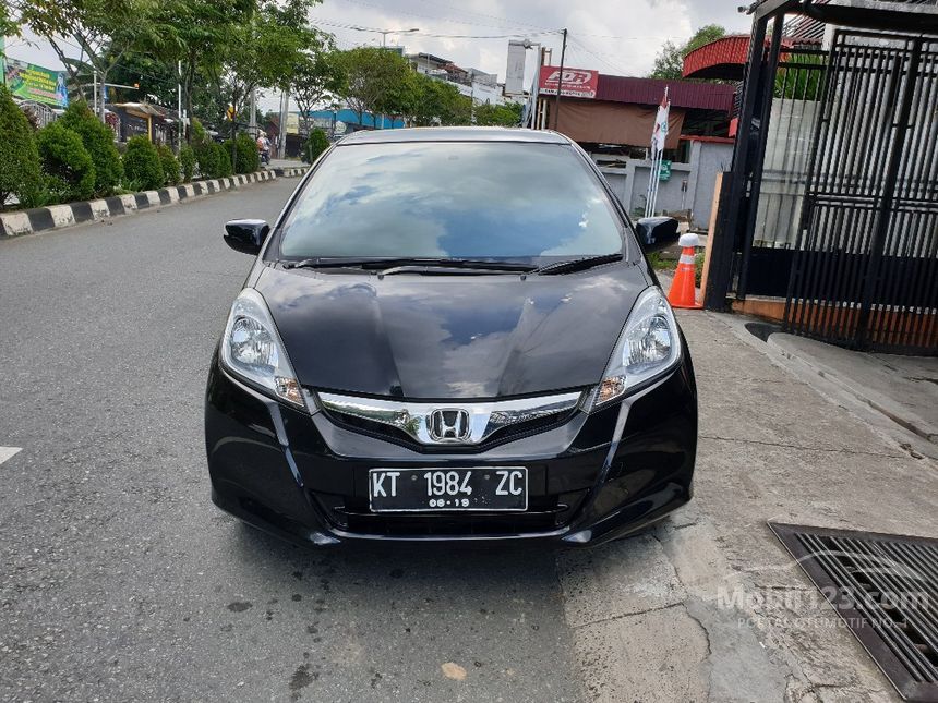 Jual Mobil  Honda  Jazz  2014 S 1 5 di Kalimantan Timur 