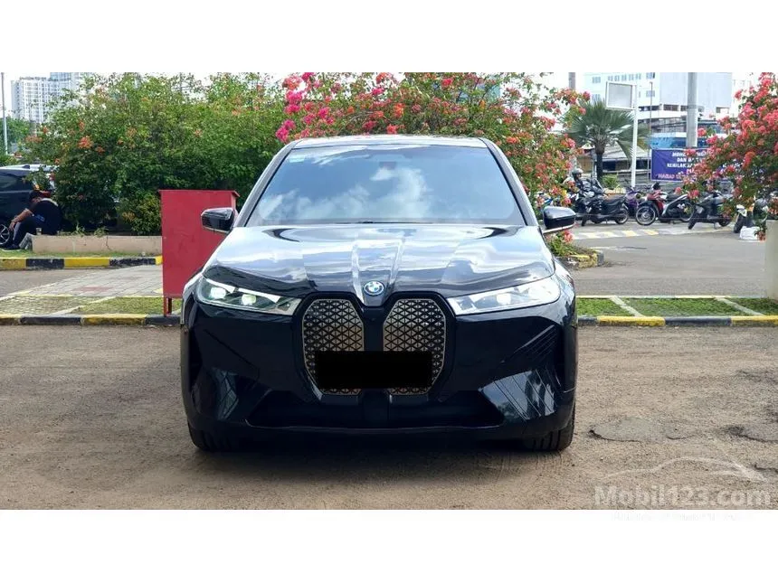 2025 BMW iX xDrive40 Sport SUV