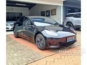 2020 Tesla Model 3 Standard Range Sedan