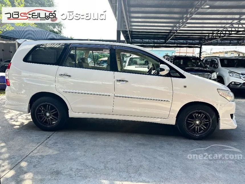 2012 Toyota INNOVA G Wagon