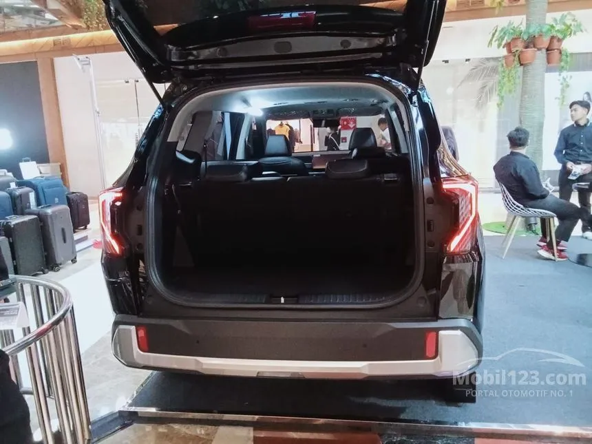 2026 KIA Carens Premiere Captain Seat 6 Seater MPV