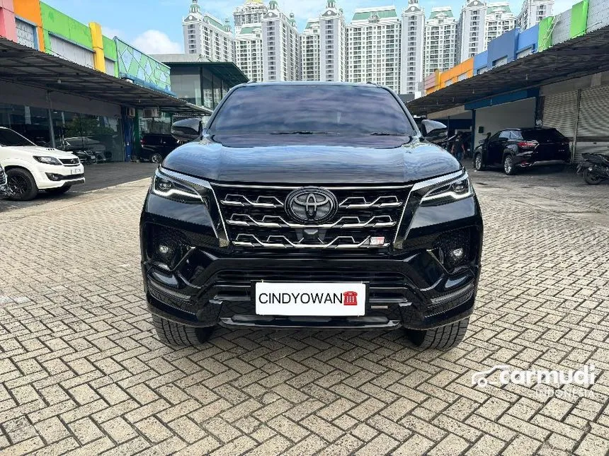 2024 Toyota Fortuner GR Sport 4X2 SUV