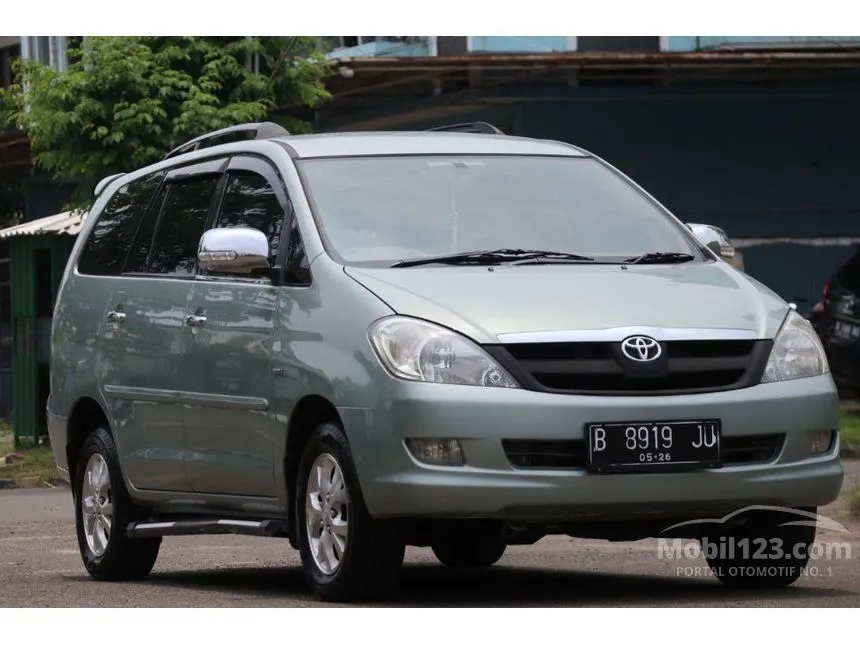Jual Mobil Toyota Kijang Innova 2005 V 2.0 di DKI Jakarta Automatic MPV Hijau Rp 92.000.000