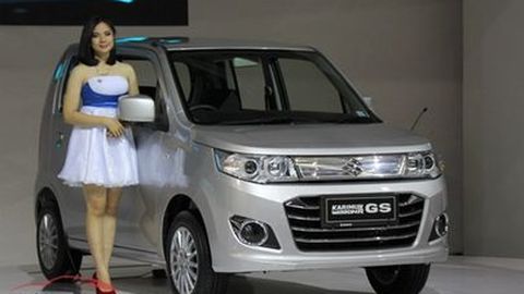 Suzuki Bagi-bagi Puluhan iPhone dan Karimun Wagon R