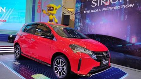 Makin Canggih, Sirion Facelift Masih Rp200 Juta-an! Mending Mana Sama Brio?