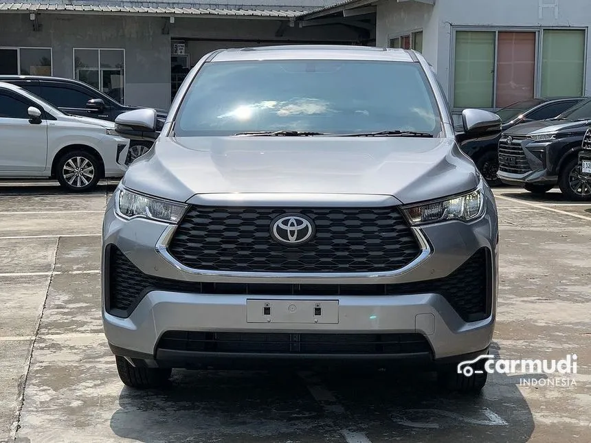 2024 Toyota Kijang Innova Zenix V HV Wagon