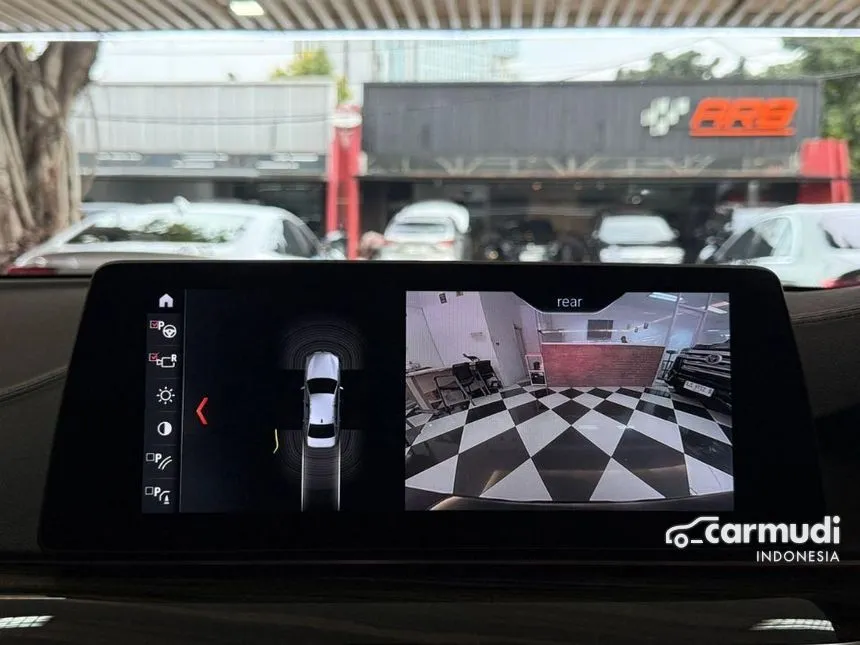 2018 BMW 530i Luxury Sedan