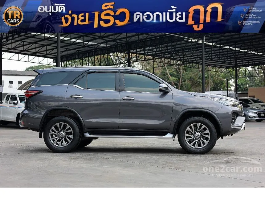 2021 Toyota FORTUNER V SUV