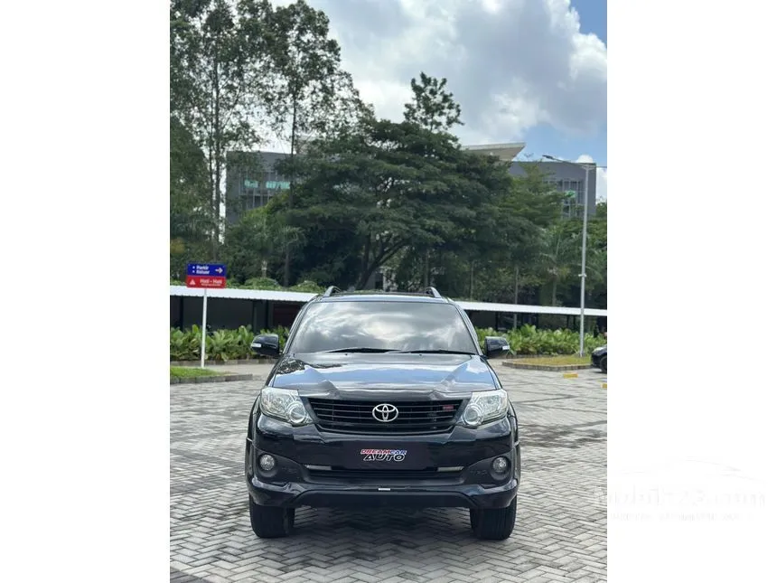2015 Toyota Fortuner G Lux SUV