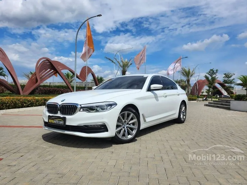 Jual Mobil BMW 520i 2020 2.0 di Banten Automatic Sedan Putih Rp 747.000.000