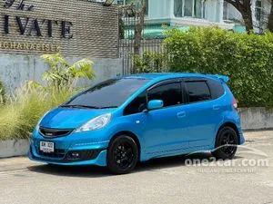 2012 Honda JAZZ 1.5 V Hatchback