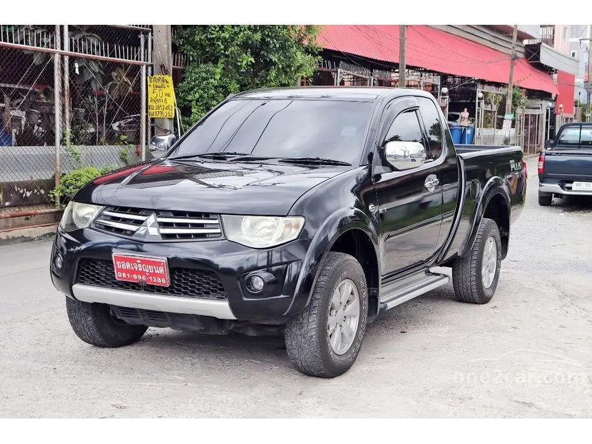 2014 Mitsubishi TRITON GLS Plus Mega Cab Pickup
