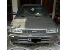 1990 Toyota Corolla 1.6 Sedan