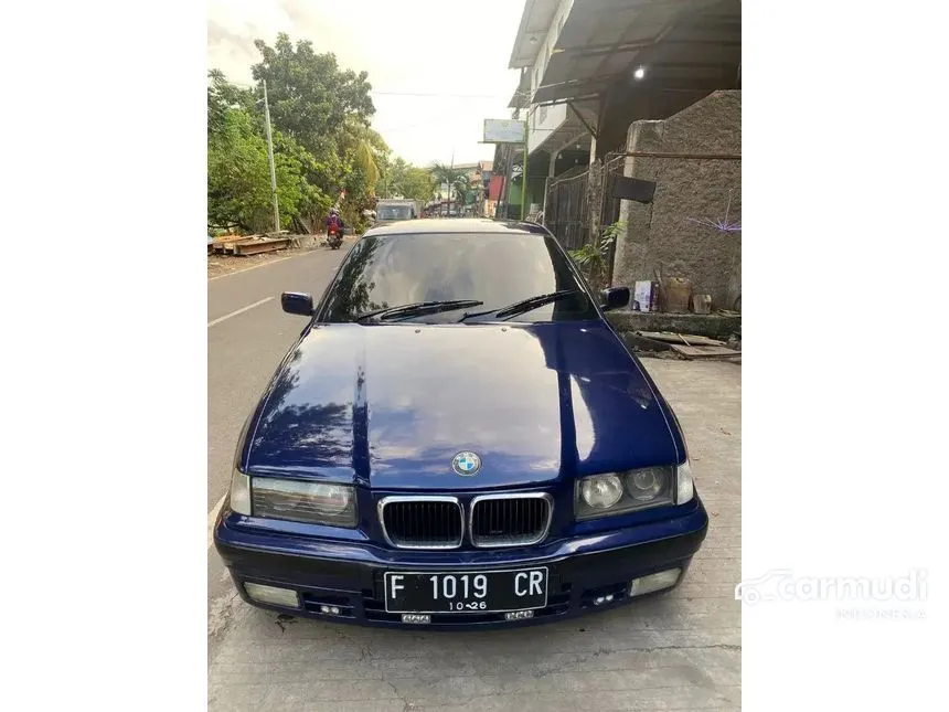 1992 BMW 318i 1.8 Manual Sedan