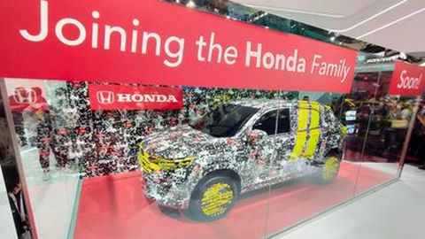 SUV Honda Calon Pesaing Toyota Raize Tampil dengan Stiker Kamuflase