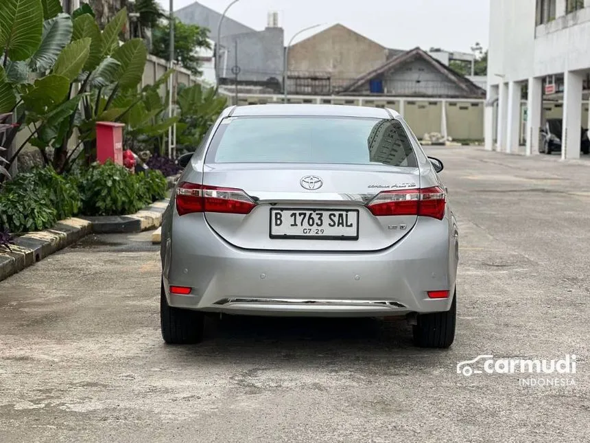 2015 Toyota Corolla Altis V Sedan
