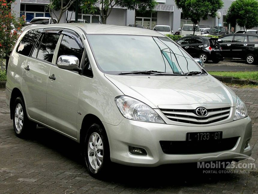 2009 Toyota Innova MPV Minivans