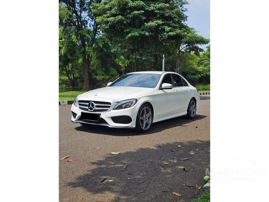 2018 Mercedes-Benz C200 AMG Line Sedan