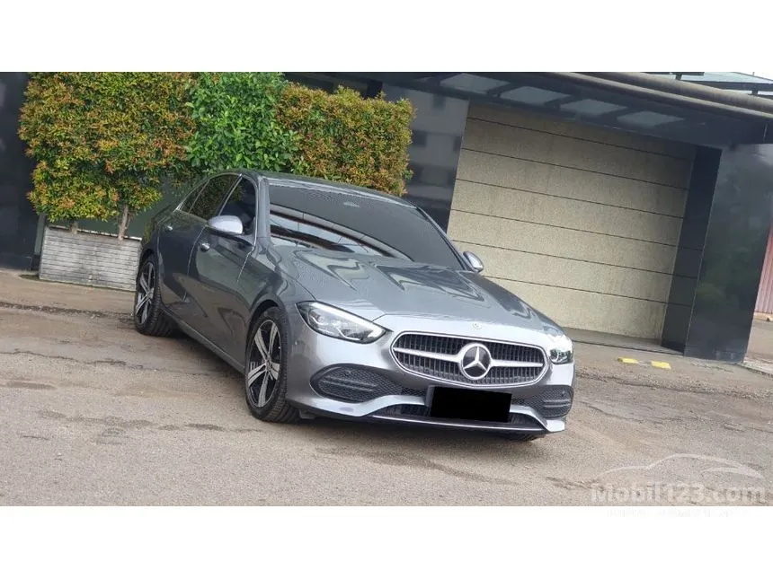 2022 Mercedes-Benz C200 Avantgarde Line Sedan