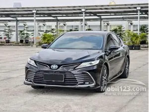 2023 Toyota Camry 2.5 Hybrid (Premium Color) Sedan