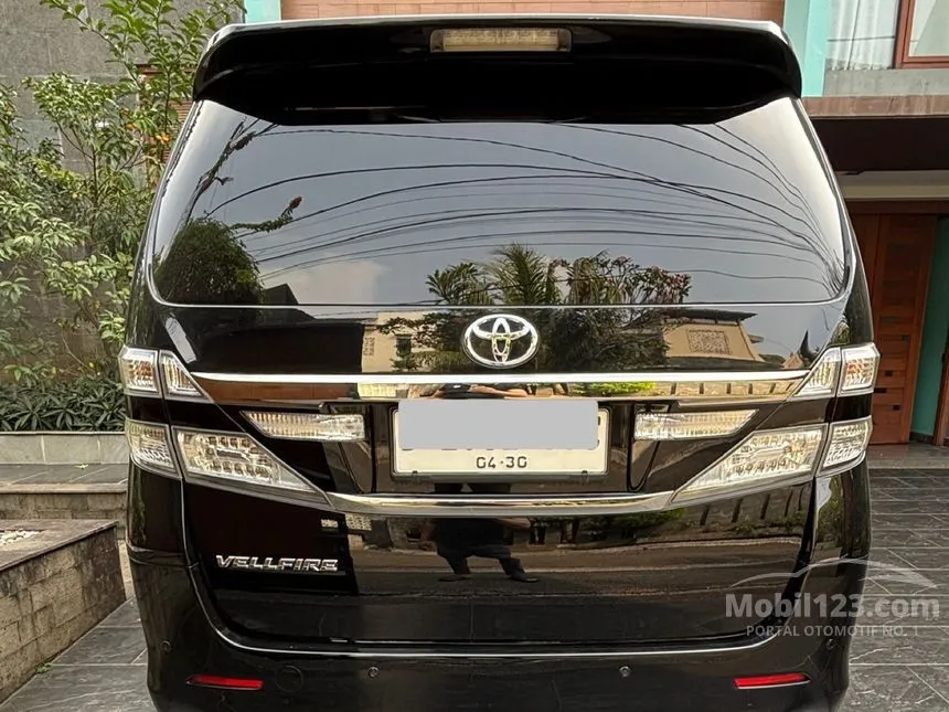 2013 Toyota Vellfire ZG MPV