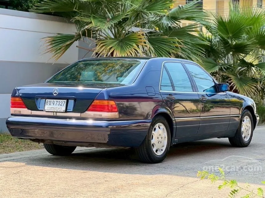 1995 Mercedes-Benz S280 Sedan