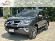 2016 Toyota FORTUNER 2.8 (ปี 15-25) V 4WD SUV