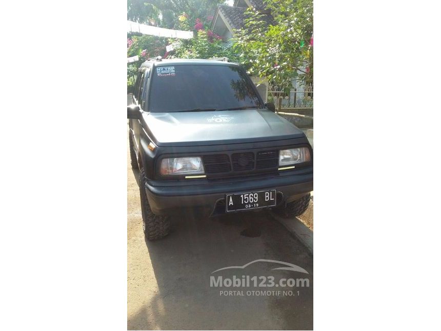 Jual Mobil  Suzuki  Escudo  1994 JLX  1 6 di Banten Manual SUV 