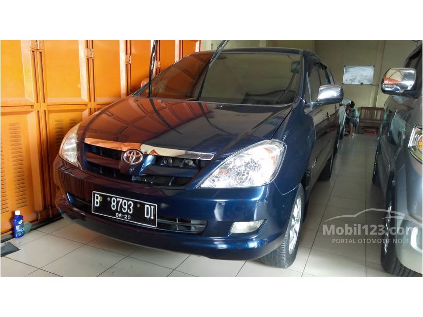 Jual Mobil Toyota Kijang Innova 2005 V 2 0 di Jawa Barat 