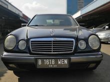 1997 Mercedes-Benz E320 3.2 W210 3.2 Automatic Sedan