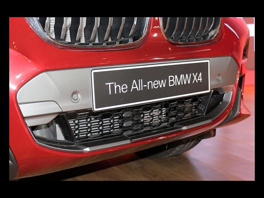 Sisi Dinamis dan Maskulin All-new BMW X4 16
